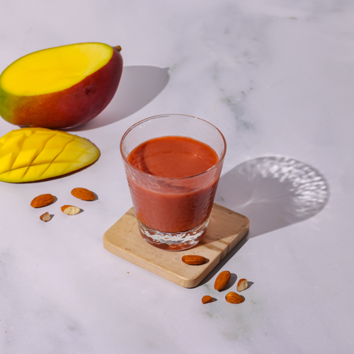 Koktajl wiśniowy z mango i marakują (może zawierać pestkę)